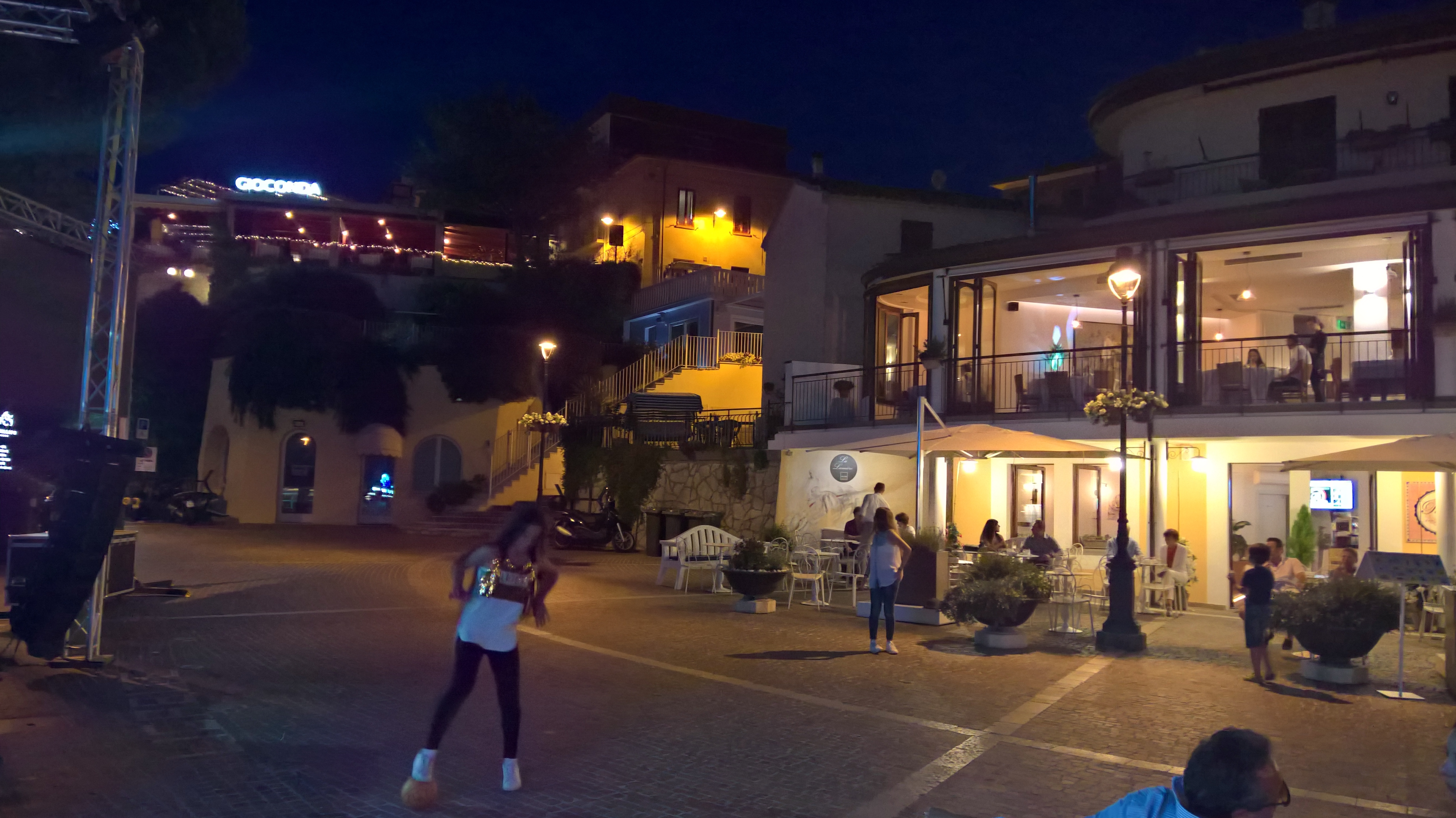 WP 20170615 21 41 51 Rich